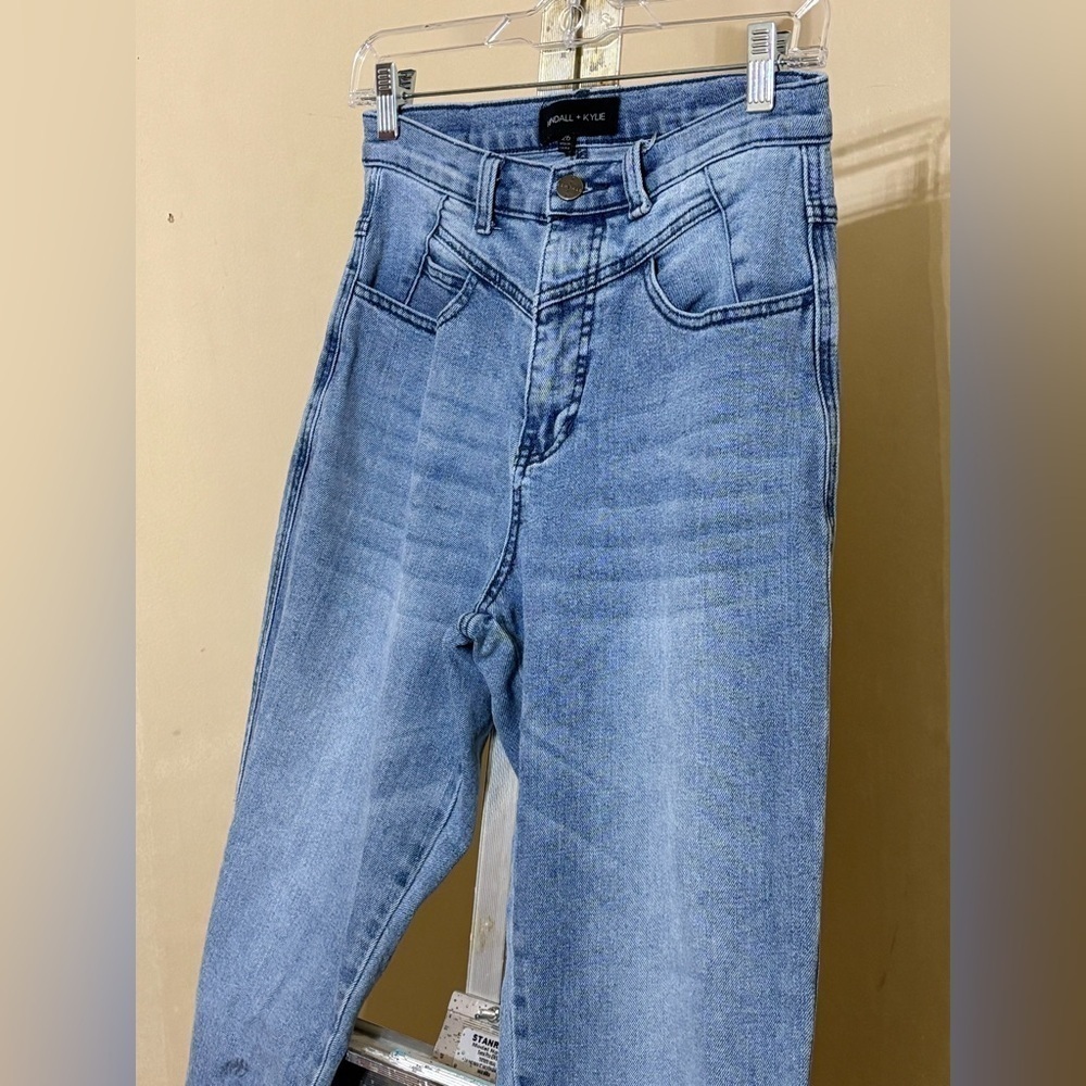 Kendall & Kylie High Rise Blue Jeans Sz 26 - Picture 2 of 8